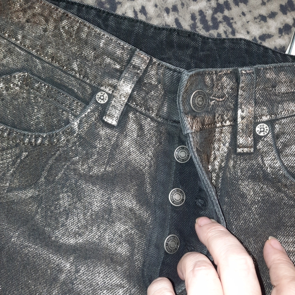 WE THE FREE CRVY Jeans Cropped Metallic Snakeskin Coated Black Gold NWOT… - Picture 6 of 10